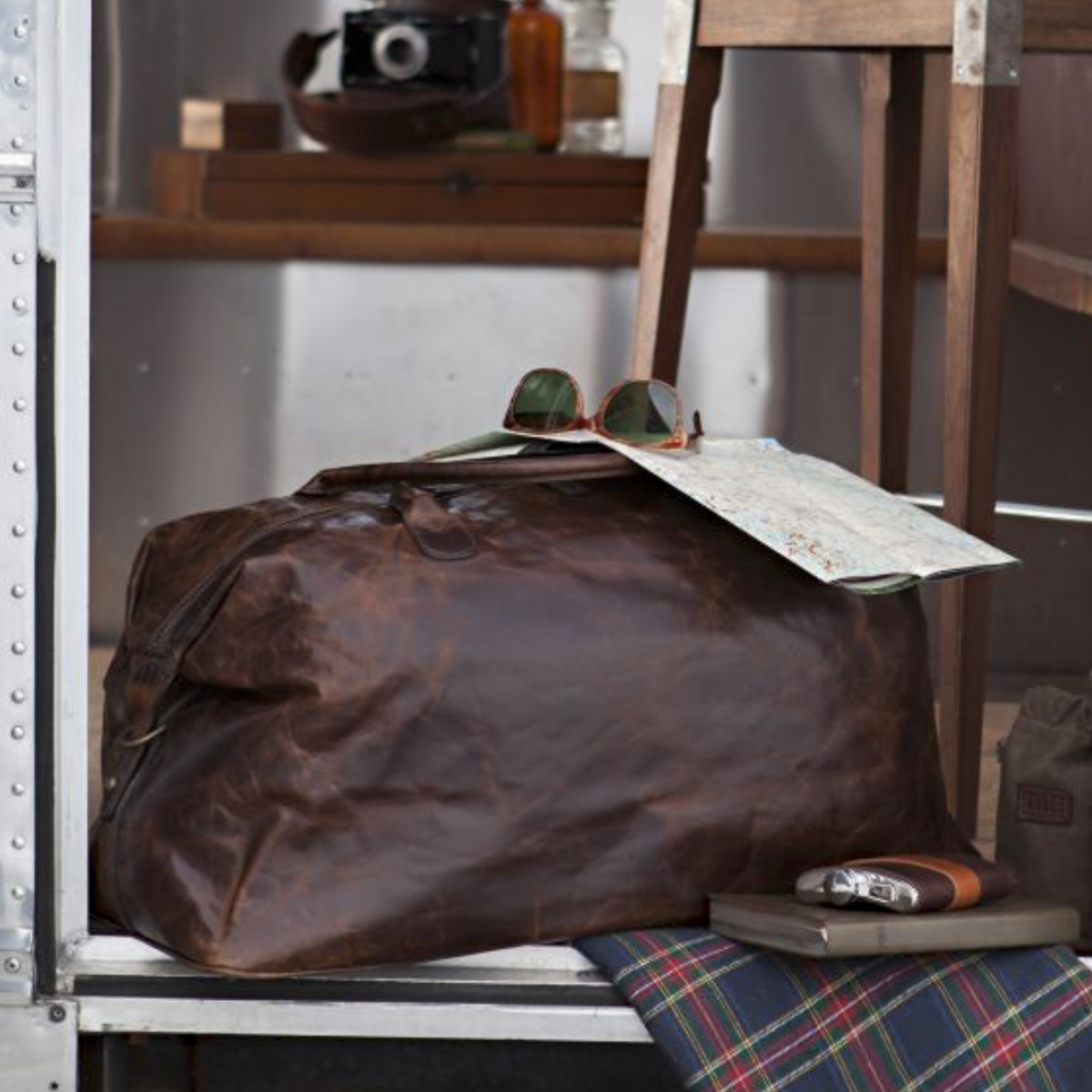 M G Benedict Weekend Bag LIFEFORM Chairs USA